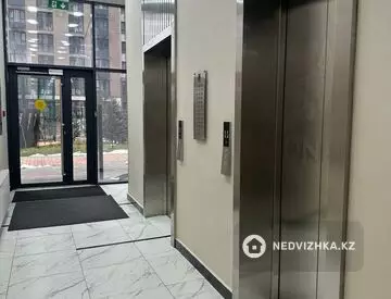 2-комнатная квартира, этаж 3 из 12, 69 м²