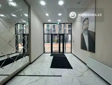 2-комнатная квартира, этаж 3 из 12, 69 м²