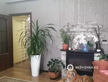 3-комнатная квартира, этаж 4 из 4, 86 м²