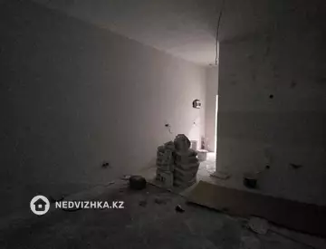 1-комнатная квартира, этаж 1 из 12, 27 м²