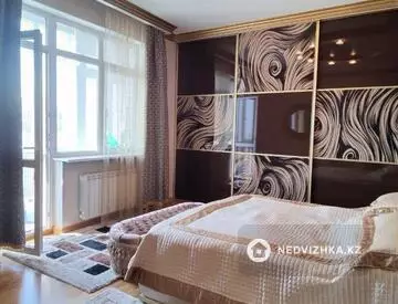 4-комнатная квартира, этаж 7 из 8, 170 м²
