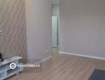 1-комнатная квартира, этаж 9 из 10, 41 м², На длительный срок