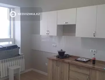1-комнатная квартира, этаж 9 из 10, 41 м², На длительный срок
