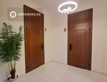 1-комнатная квартира, этаж 1, 255 м²