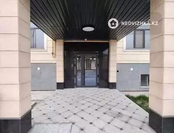 1-комнатная квартира, этаж 1, 255 м²