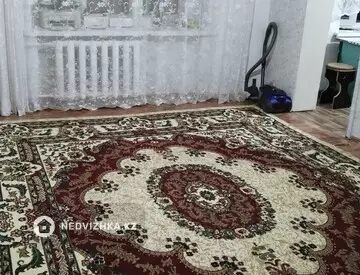 2-комнатная квартира, этаж 3 из 9, 44 м²