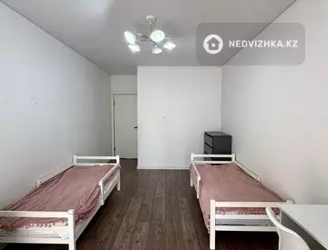 4-комнатная квартира, этаж 4 из 13, 95 м²