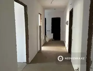 3-комнатная квартира, этаж 3 из 21, 96 м²