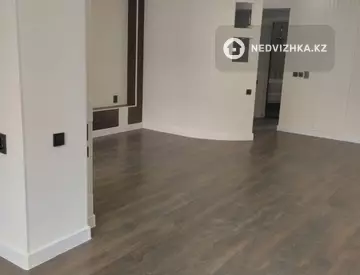 4-комнатная квартира, этаж 2 из 5, 105 м²