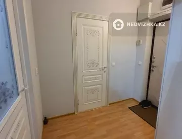 1-комнатная квартира, этаж 2 из 12, 49 м²