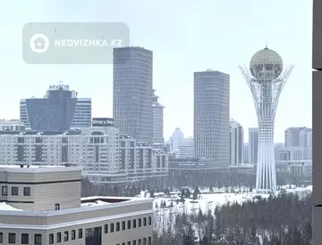 4-комнатная квартира, этаж 8 из 10, 120 м²