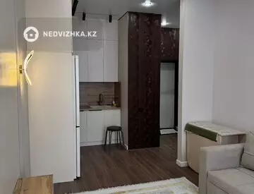 1-комнатная квартира, этаж 2 из 12, 39 м²
