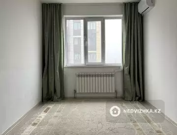 2-комнатная квартира, этаж 10 из 12, 54 м², На длительный срок