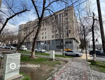 2-комнатная квартира, этаж 4 из 6, 74 м²