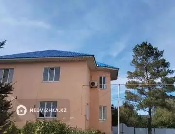 6-комнатный дом, 33 соток, 300 м²