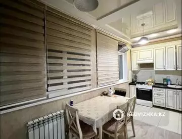 3-комнатная квартира, этаж 2 из 4, 80 м²