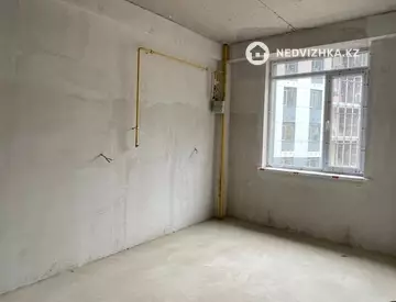 1-комнатная квартира, этаж 4 из 6, 39 м²
