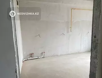 1-комнатная квартира, этаж 4 из 6, 39 м²