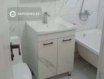 1-комнатная квартира, этаж 2 из 12, 31 м², На длительный срок