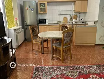 2-комнатная квартира, этаж 4 из 9, 68 м², На длительный срок