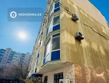 2-комнатная квартира, этаж 1 из 6, 75 м², На длительный срок