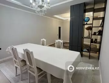 3-комнатная квартира, этаж 2 из 10, 112 м²