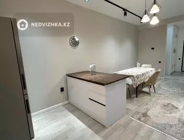 3-комнатная квартира, этаж 4 из 10, 132 м²