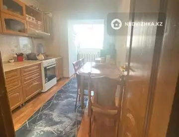 2-комнатная квартира, этаж 2 из 5, 53 м²