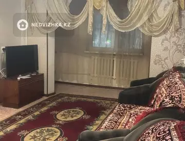 4-комнатная квартира, этаж 3 из 5, 84 м²