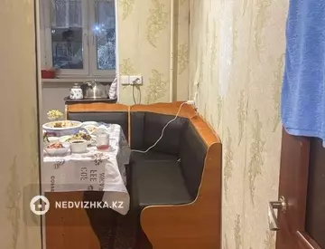 4-комнатная квартира, этаж 3 из 5, 84 м²