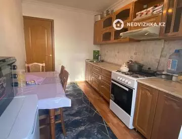 2-комнатная квартира, этаж 2 из 5, 53 м²
