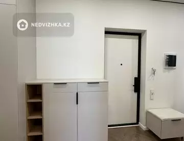 3-комнатная квартира, этаж 8 из 9, 67 м²