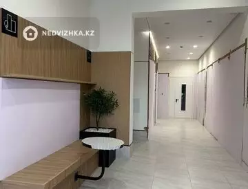 3-комнатная квартира, этаж 8 из 9, 67 м²