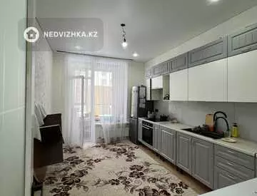 4-комнатная квартира, этаж 3 из 9, 117 м²