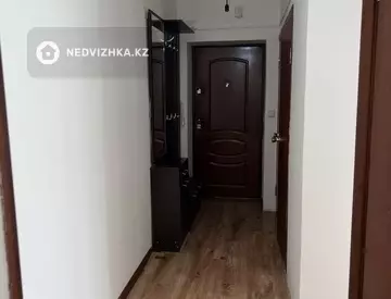 2-комнатная квартира, этаж 3 из 5, 55 м², На длительный срок
