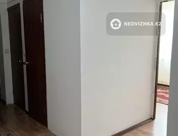 2-комнатная квартира, этаж 3 из 5, 55 м², На длительный срок