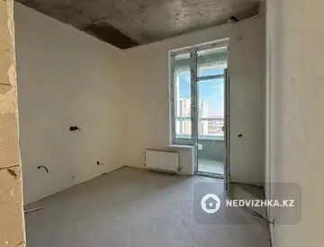 3-комнатная квартира, этаж 13 из 28, 83 м²