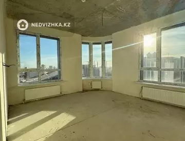 3-комнатная квартира, этаж 13 из 28, 83 м²
