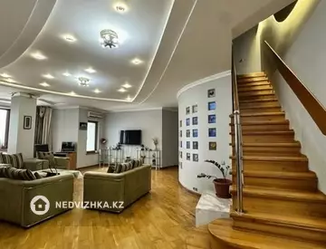 5-комнатная квартира, этаж 9 из 10, 275 м²