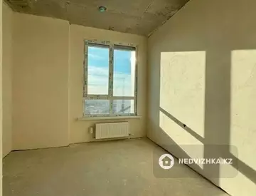 3-комнатная квартира, этаж 23 из 28, 82 м²