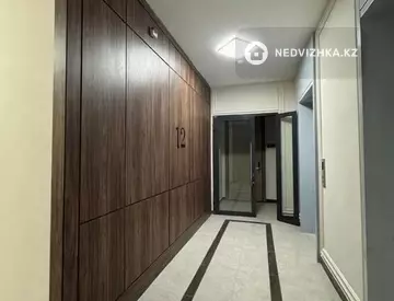 3-комнатная квартира, этаж 12 из 20, 105 м²