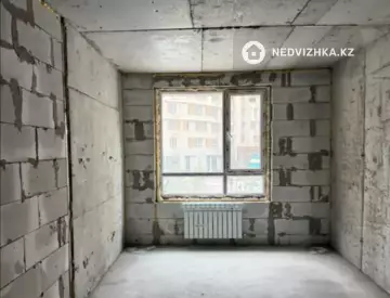 3-комнатная квартира, этаж 8 из 12, 81 м²
