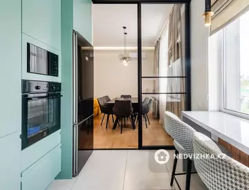 3-комнатная квартира, этаж 2 из 3, 86 м²