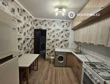 3-комнатная квартира, этаж 8 из 9, 69 м², На длительный срок