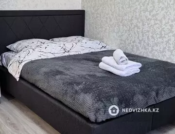 1-комнатная квартира, этаж 5 из 6, 38 м², Посуточно