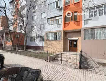 Офисное помещение, этаж 1 из 5, В жилом доме, 60 м²