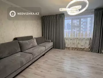 3-комнатная квартира, этаж 3 из 6, 80 м²