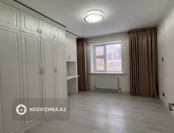 3-комнатная квартира, этаж 3 из 6, 80 м²