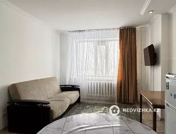 2-комнатная квартира, этаж 3 из 10, 40 м²