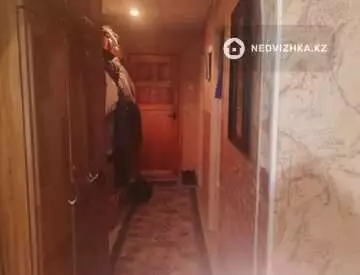 3-комнатная квартира, этаж 4 из 10, 72 м²